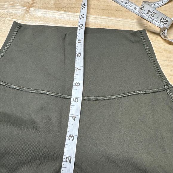 Lululemon Wunder Under Pant Tech Mesh 28" Dark Olive Women's Size 2 EUC - Picture 8 of 9